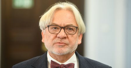 Emeryci to budżetożercy? Lekarz o "żenujących" ruchach rządu