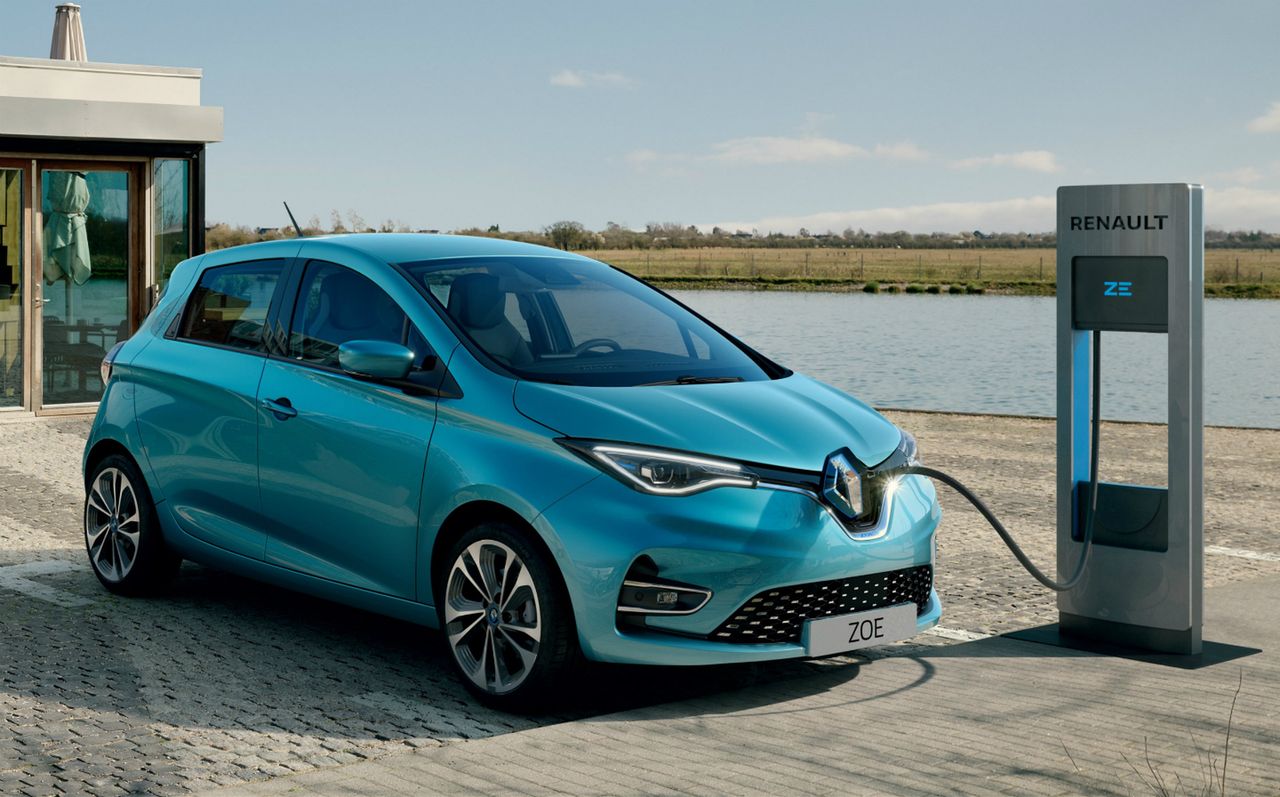 Renault ZOE przejedzie nawet 390 km na jednym ładowaniu.