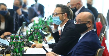 Fundusz Odbudowy. Wymiana zdań na sejmowej komisji. Poprawki KO odrzucone