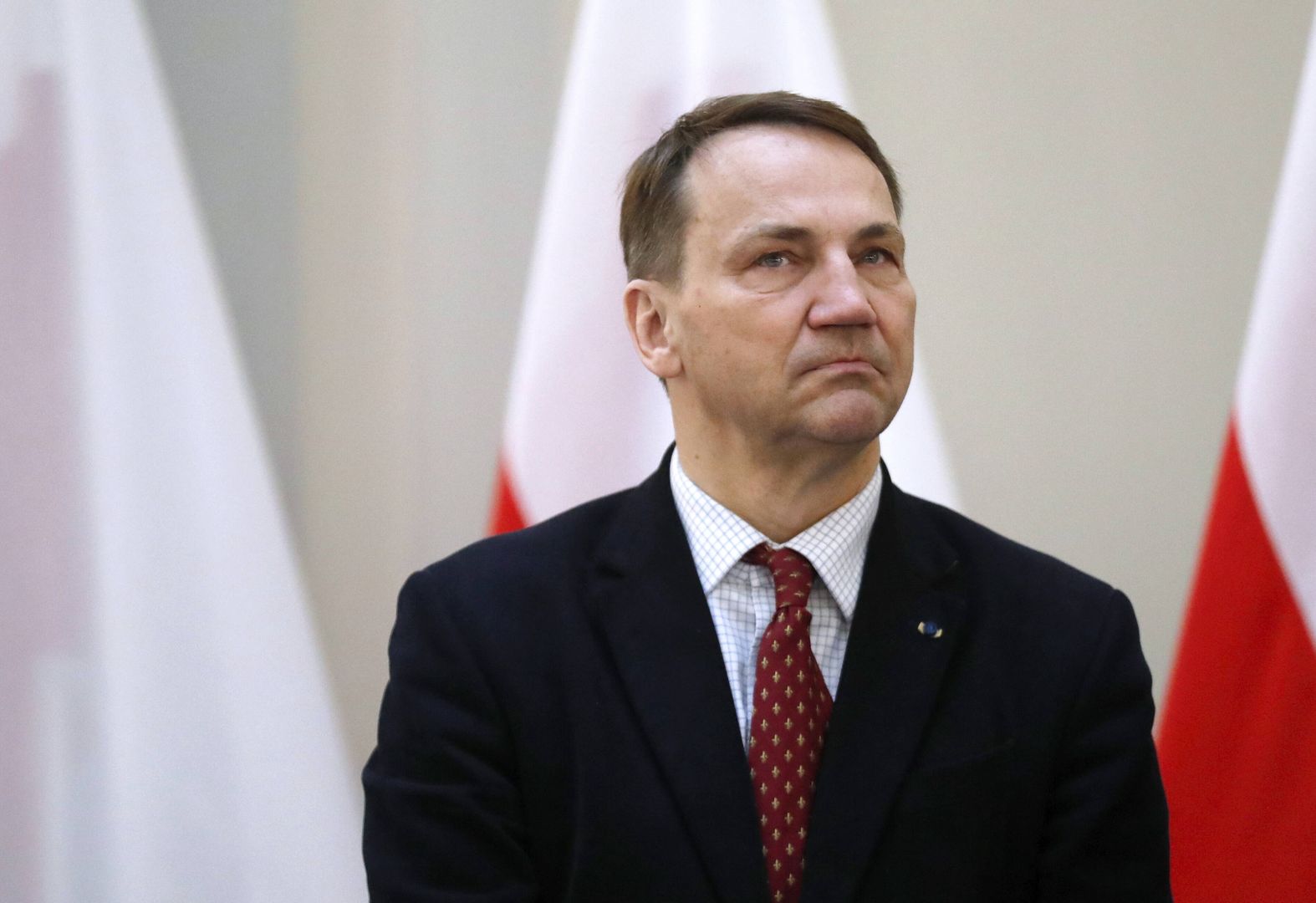 Polacy o Sikorskim po 100 dniach. Zyskał czy stracił?