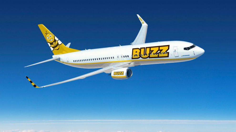 buzz ryanair samolot