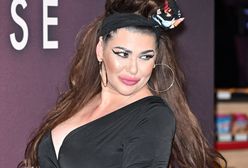 Iwona Węgrowska upodobniła się do brytyjskiej artystki. Wyeksponowała atuty. Udany eksperyment?