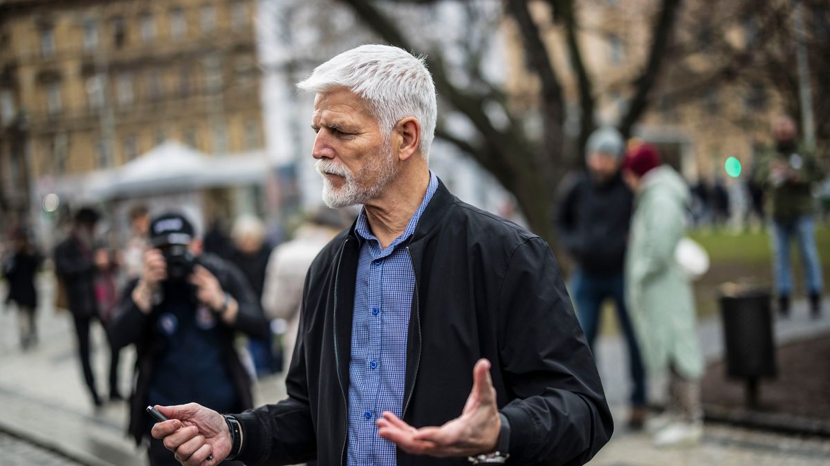 Petr Pavel, Czech presidential candidate, talks to members of the public while canvassing voters at Peace Square in Prague, Czech Republic, on Friday, Jan. 6, 2022. Former NATO general Pavel along with university professor Danuse Nerudova and former Prime Minister Andrej Babis is in the running to be the country's next president. Photographer: Milan Jaros/Bloomberg via Getty Images