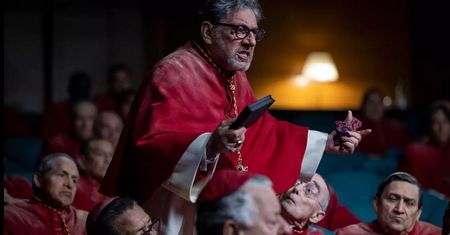 "Konserwatywna strona Kościoła nie wygląda w ten sposób. To pastisz" - mówi Tomasz Terlikowski, oceniając film "Konklawe"
