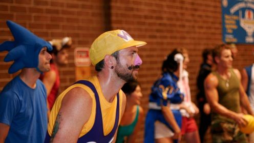 Grają w dwa ognie w kolorowych kalesonach 1