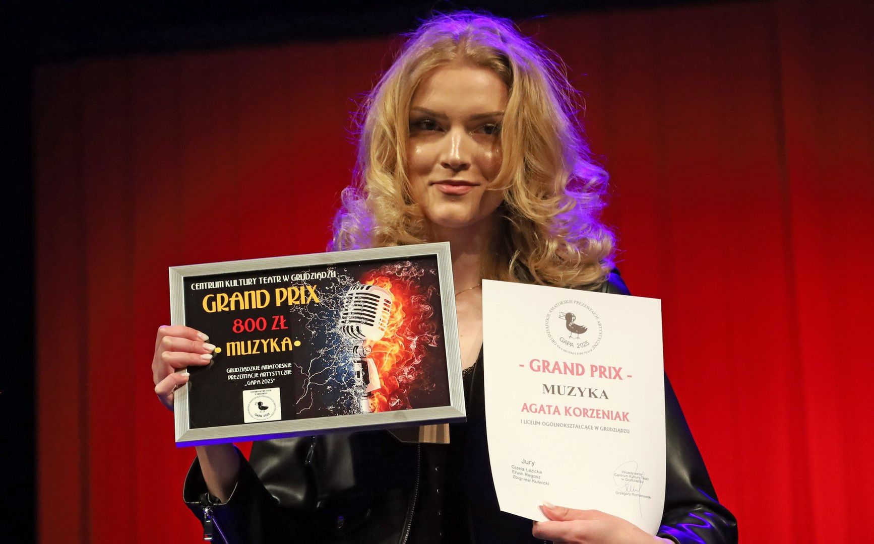 W konfrontacjach muzycznych Grand Prix przeglądu GAPA otrzymała Agata Korzeniak z I Liceum Ogólnokształcącego w Grudziądzu, która znakomicie wykonała utwór &#34;Someone like you&#34;. 