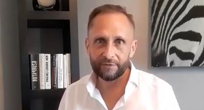 Kamil Durczok oskarżony o podrobienie podpisu i wyłudzenie 3,2 mln zł kredytu, grozi mu do 25 lat więzienia