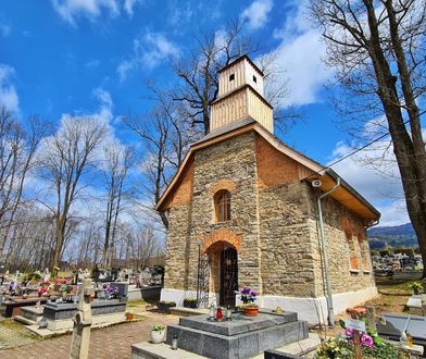 Śląskie. Zabytkowa kaplica w Milówce jak nowa. Remont zakończony