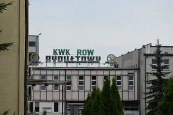 Górnictwo wykorzysta ciepło z wód dołowych. Instalacje powstaną w trzech kopalniach. Ciepło popłynie do osiedli mieszkaniowych