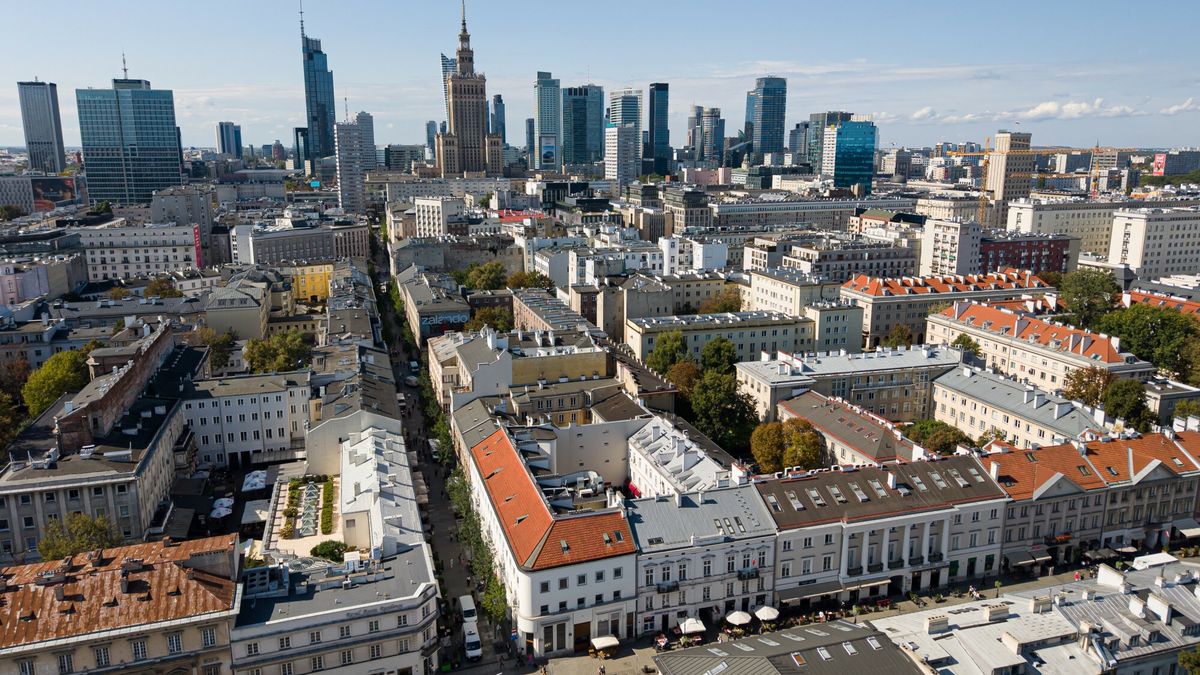Warszawa Mateusz Grochocki
Fot. Mateusz Grochocki/East News. Warszawa, 12.09.2025. Ulica Nowy Swiat i ul. Chmielna.
MATEUSZ GROCHOCKI