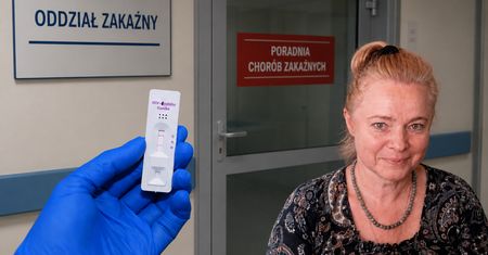 PEP chroni przed zakażeniem. "Ryzyko spada praktycznie do zera"