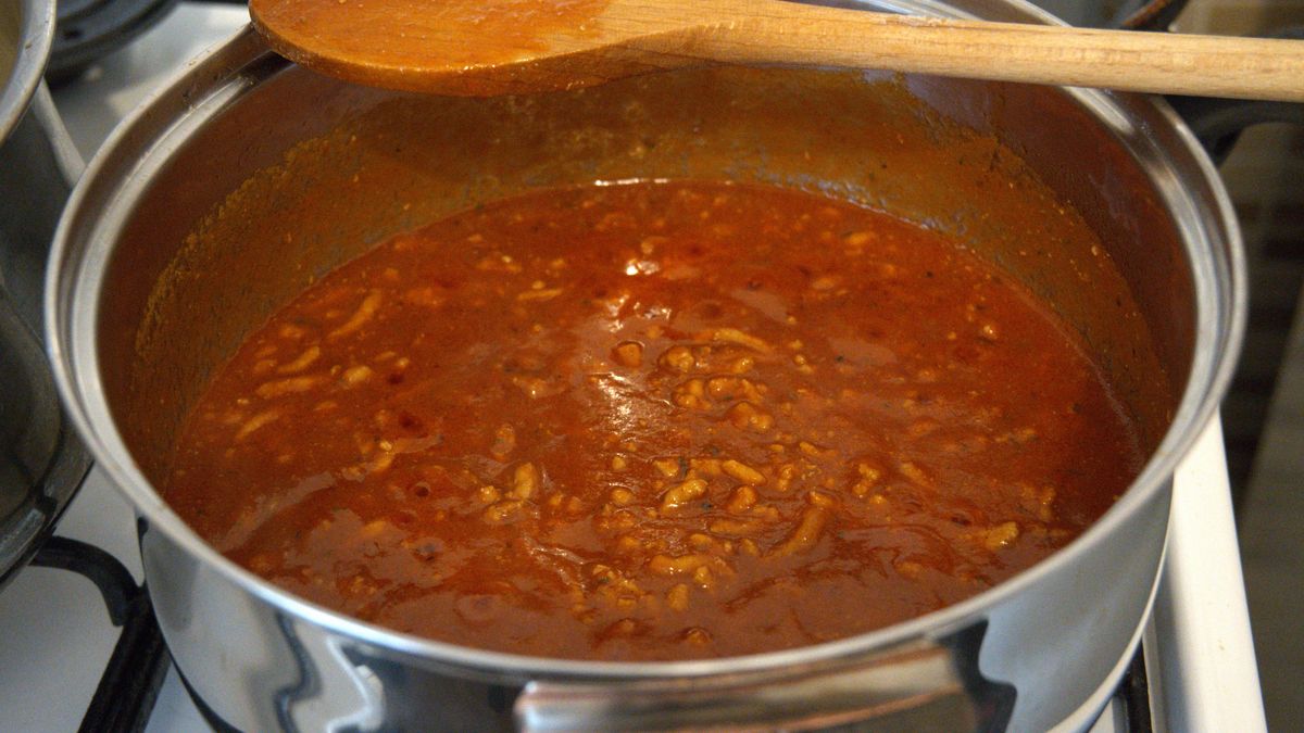 Są różne sposoby na zagęszczenie sosu