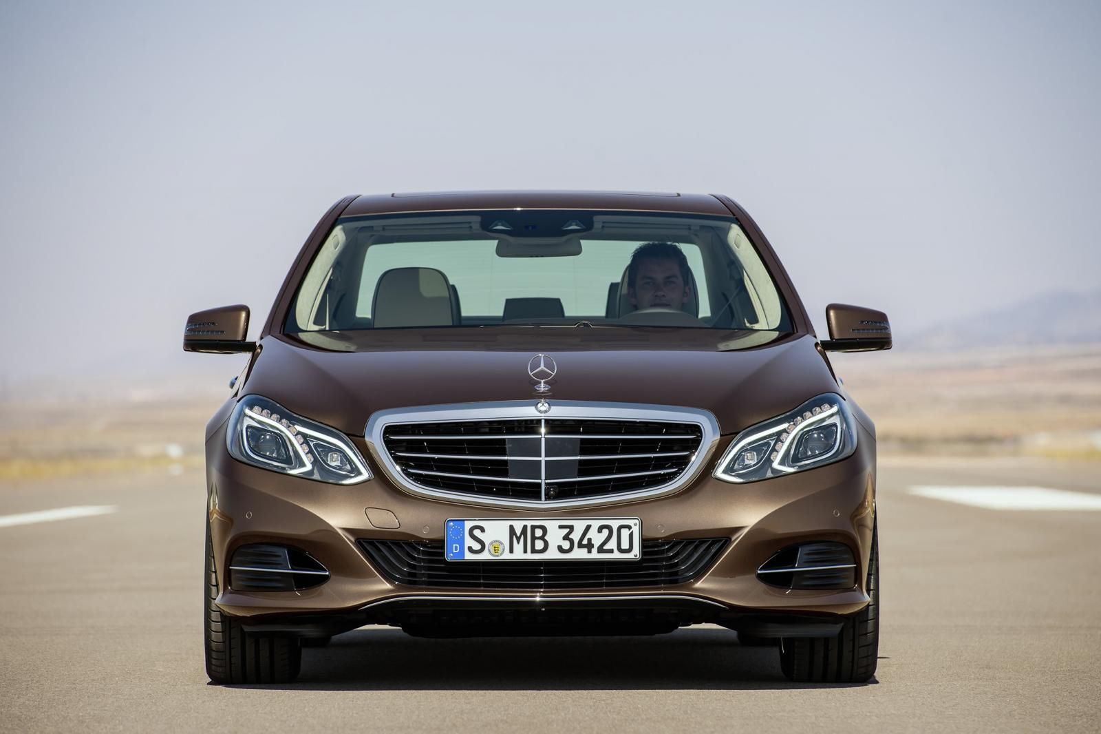 2014 Mercedes-Benz Klasy E [galeria] 60