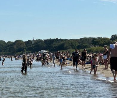 Ostatnie podrygi lata. Tłumy plażowiczów w Gdańsku