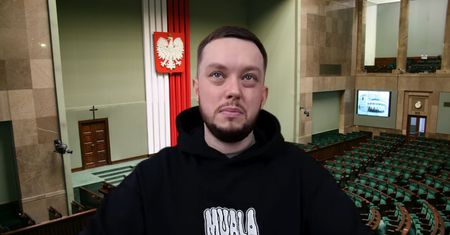 Spróbował jedzenia z sejmu. Ceny i smak dań kompletnie go zaskoczyły
