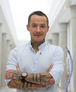 Przyjdzie do Sejmu w garniturze? "Będą trzy momenty"