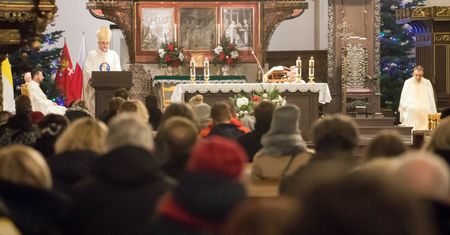 Kościoły otwarte na Wielkanoc. Prof. Flisiak nie oszczędził Episkopatu