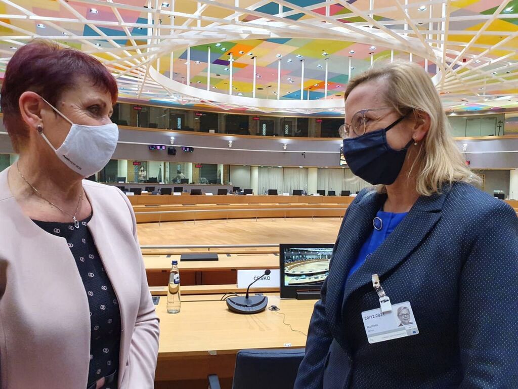 Spór o Turów. Anna Moskwa po pierwszym spotkaniu z czeską minister środowiska