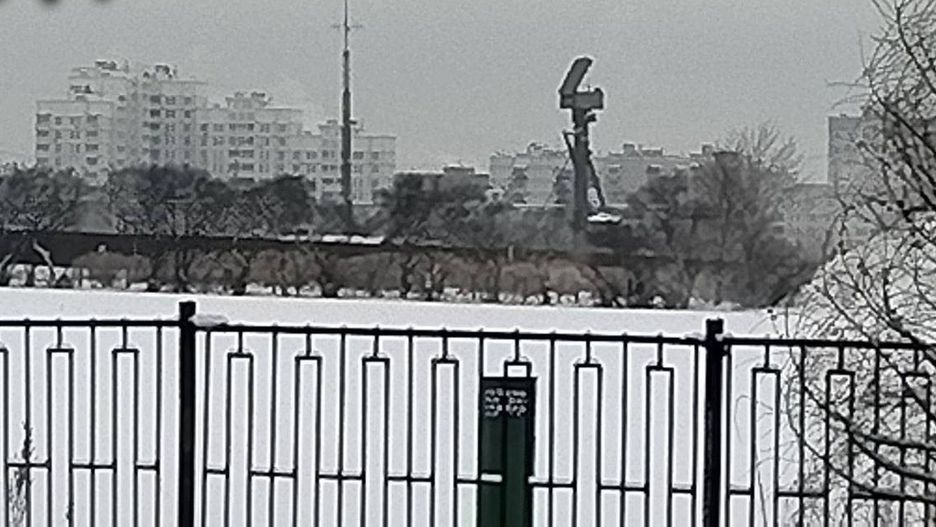Jedna ze stacji radiolokacyjnych i maszt wielofunkcyjny ustawione w Moskwie