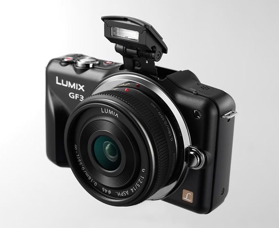 Panasonic Lumix GF3 - piękny wygląd kosztem dobrych rozwiązań?