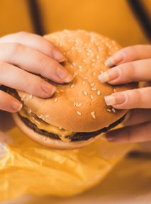Roślinny burger z McDonald’s po cichu zadebiutował w Danii i Szwecji