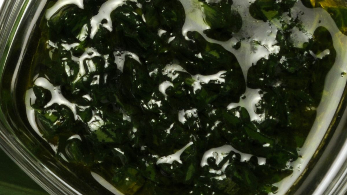 Czosnek niedźwiedzi może być doskonałą bazą pesto