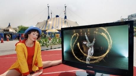 XCanvas Quidam - nowe telewizory LG 1