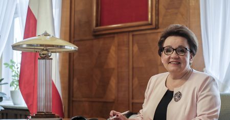 Powrót do szkół. Anna Zalewska: Nauczyciele powinni zostać zaszczepieni jak najszybciej