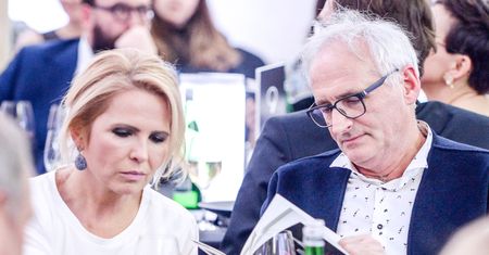 Anna Jurksztowicz i Krzesimir Dębski spotkali się na rozprawie rozwodowej. Nie takiego finału się spodziewali: "Wyszła z sali ZAPŁAKANA"