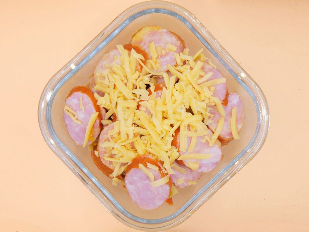 Zapiekanka z kiełbasy śląskiej i jajka przepis