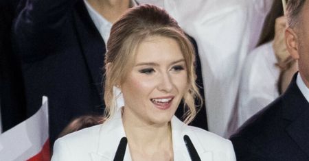 Kinga Duda ZABRAŁA GŁOS po ślubie pod wpisem fryzjerki. Wystarczyło tylko kilka słów: "Dziękuję za wszystko"