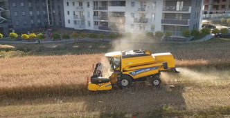Rolnik z Lublina chce sprzedać pole na osiedlu. Oto cena