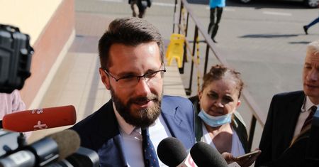 Politycy PiS w radach spółek. Karkołomne tłumaczenie rzecznika