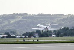 Samolot z Andrzejem Dudą już w Rzeszowie. Wcześniej awaryjne lądowanie