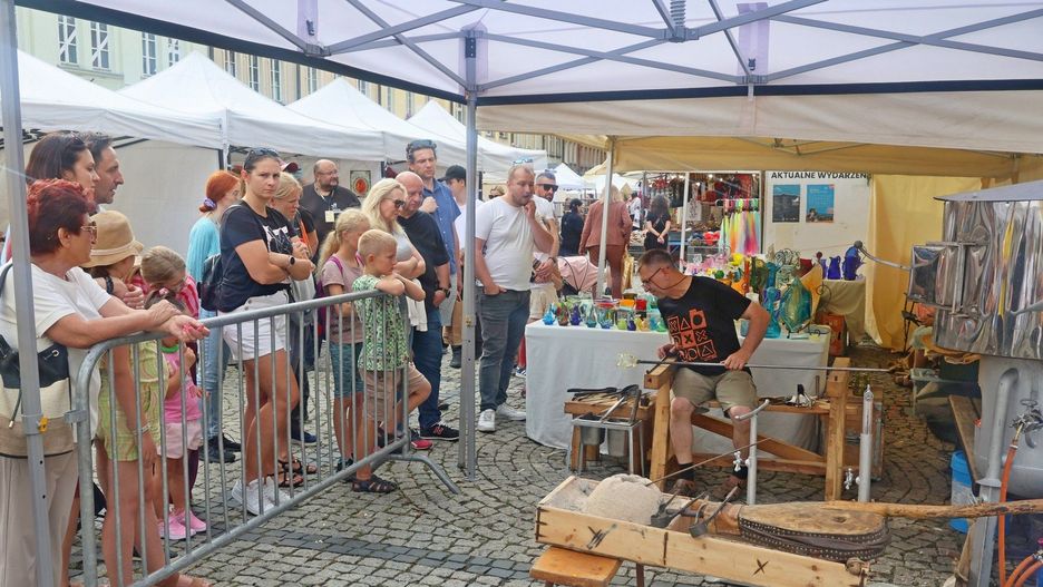 30-31.08.2025 Jelenia Góra. Festiwal Art&amp;Glass to uczta dla miłośników rękodzieła