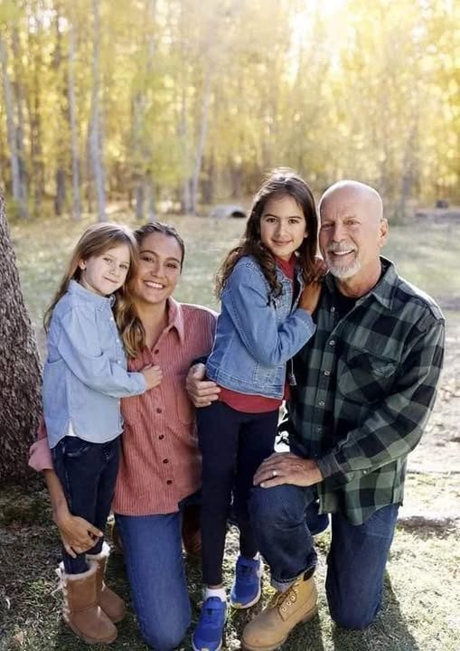 Bruce Willis i Emma Heming z córkami