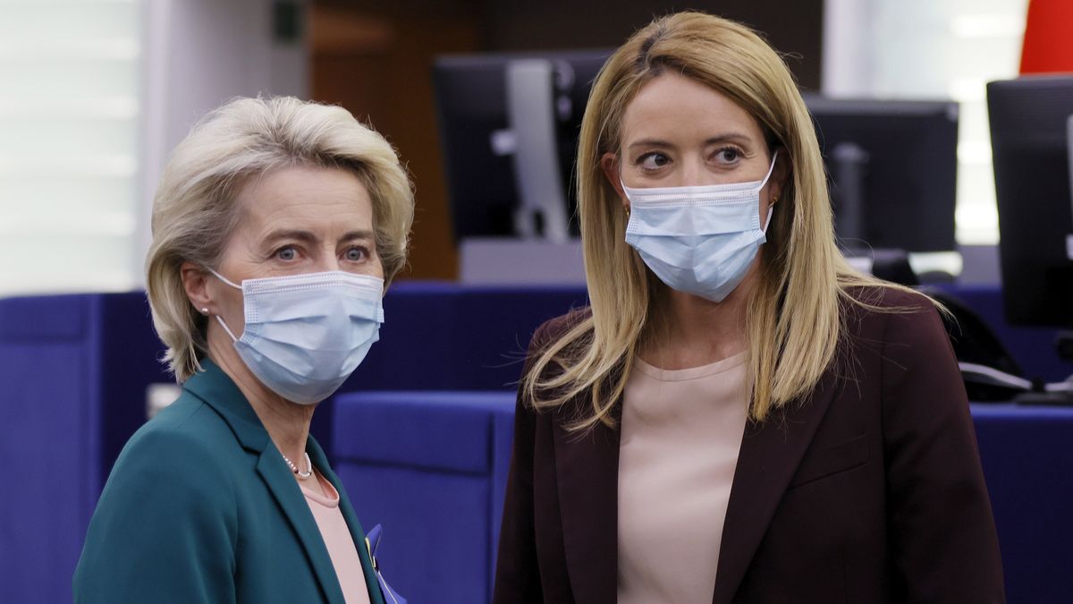 Na zdjęciu Ursula von der Leyen i Roberta Metsola