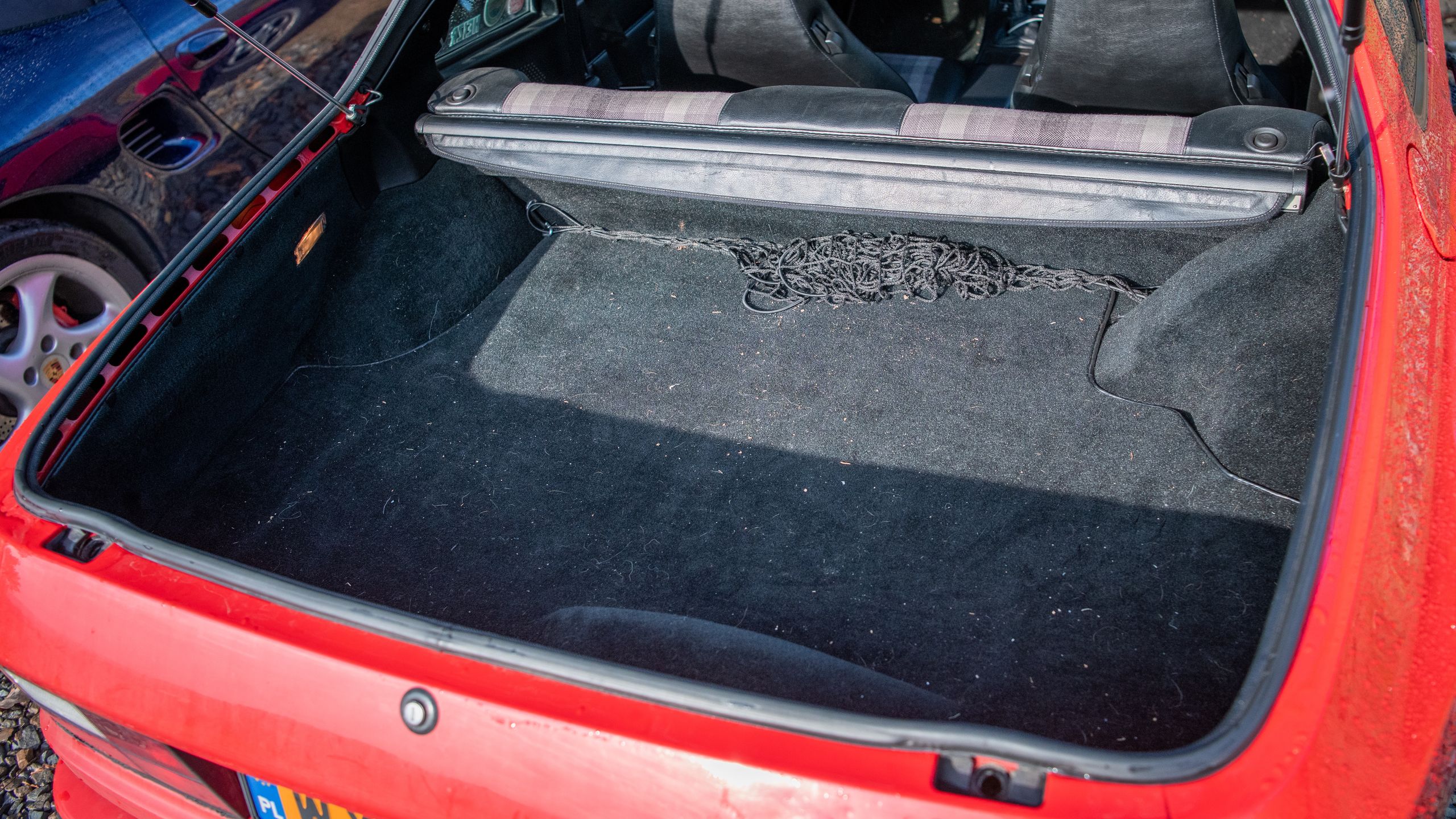 Porsche 944