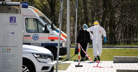 Koronawirus w Polsce. Nie żyje zakażona pielęgniarka ze szpitala w Kozienicach