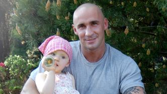 Tak wygląda dziś NAJMŁODSZA córka Przemysława Salety. Nadia ma 24 lata i nie boi się eksperymentować ze stylem (ZDJĘCIA)