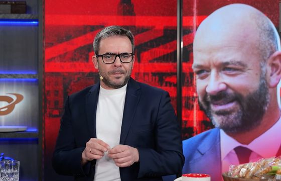 Wrocławski dziennikarz w Kanale Zero. To krytyk Jacka Sutryka