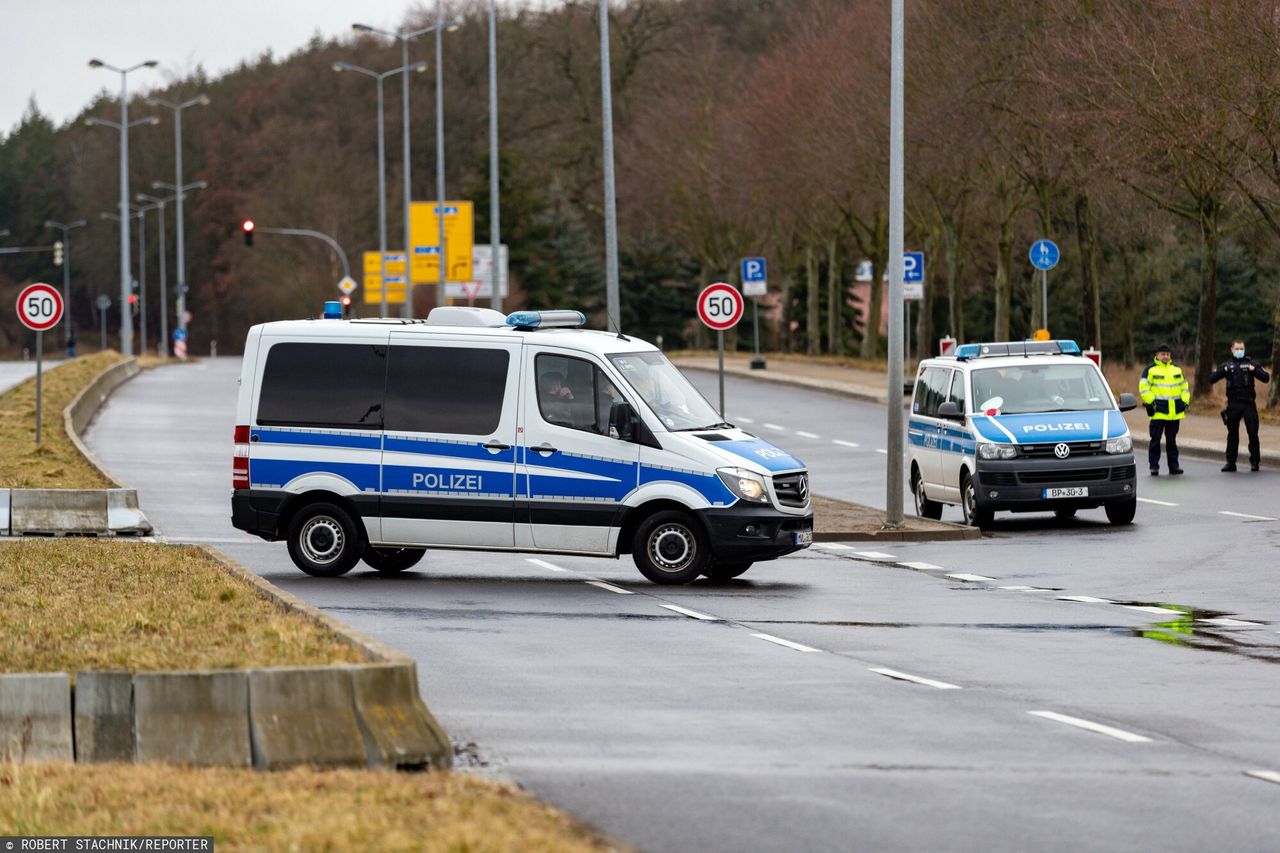 Znamy szczegóły akcji Niemców z migrantami. "00:46 próbowali wjechać do kraju bez zezwolenia"