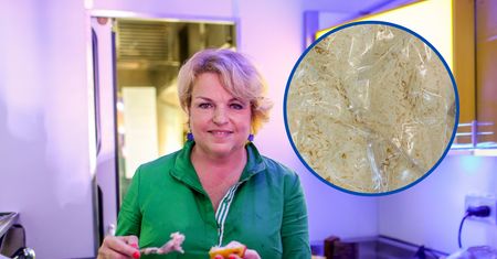 Bosacka ostrzega przed produktem seropodobnym. Lepiej nie bierz go do pizzy
