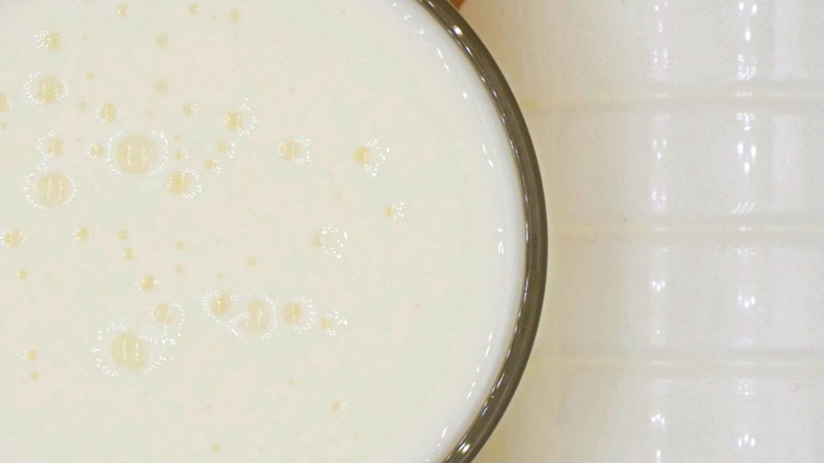 Kefir kozi nie działa na jelita w jeden, przewidywalny sposób.