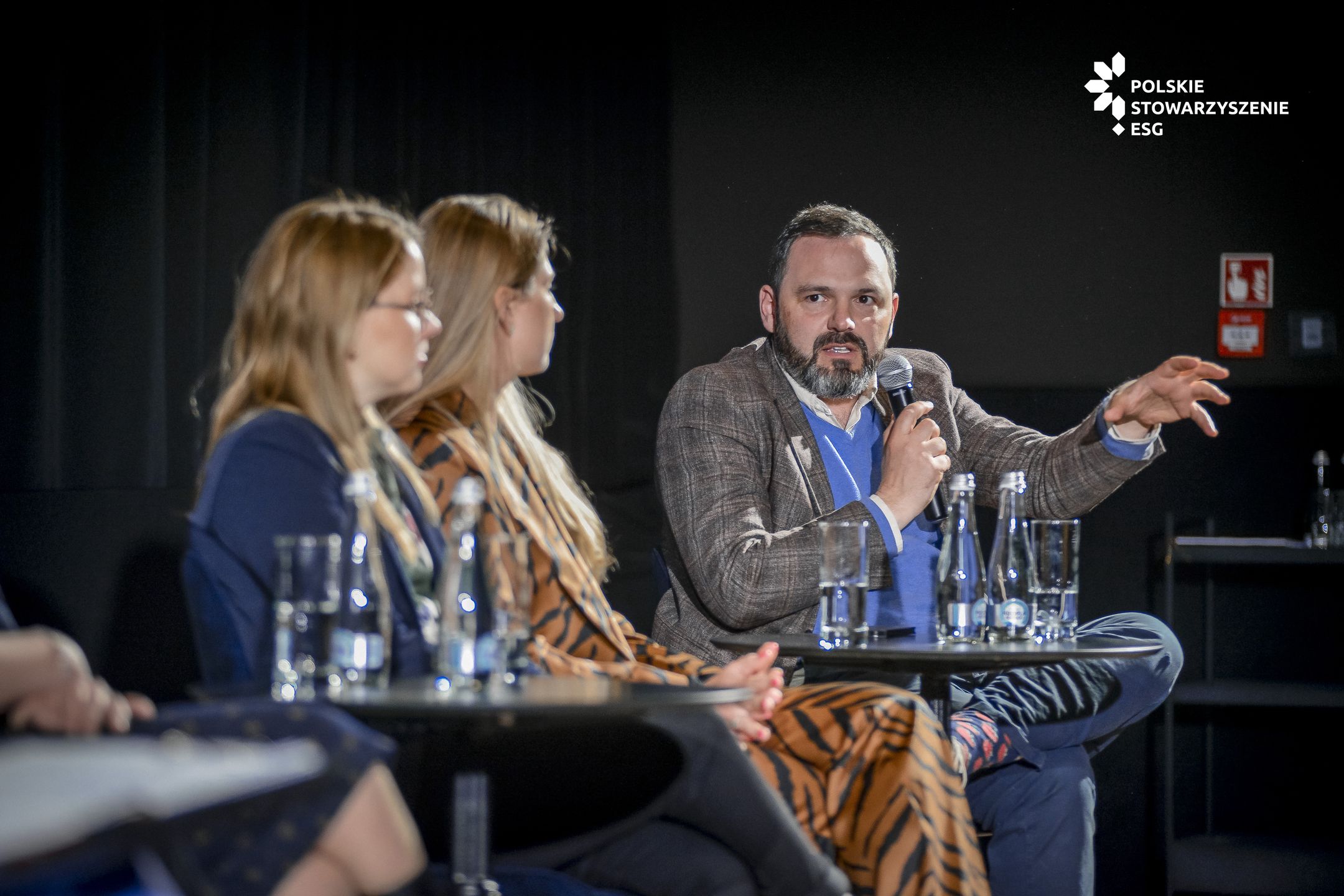   ESG FORUM Go To The Future