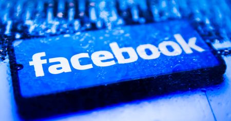 Facebook: jak wyświetlać najnowsze posty jako pierwsze?