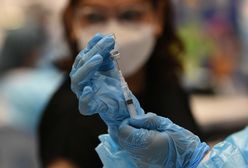 Bez szczepienia nie pójdą do pracy. Pierwszy taki kraj