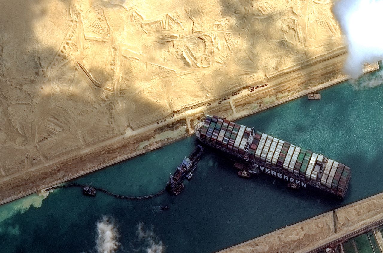 Ever Given zablokował Kanał Sueski [fot. Getty Images/Satellite image (c) 2021 Maxar Technologies]