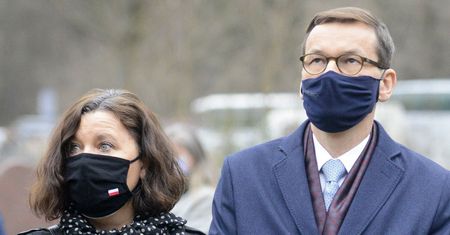 Żona premiera Mateusza Morawieckiego wyprzedaje majątek we Wrocławiu. Chodzi nie tylko o działki na Oporowie