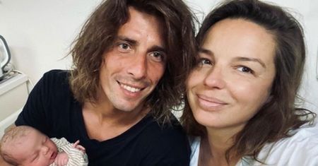 Agnieszka Włodarczyk prezentuje SELFIE Z SYNKIEM i zachwala poród w państwowym szpitalu: "Jak w prywatnym!"